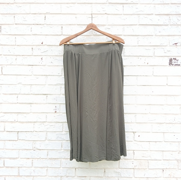 Torrid Challis Button Front Skirt Size 2X Olive - Picture 4 of 5